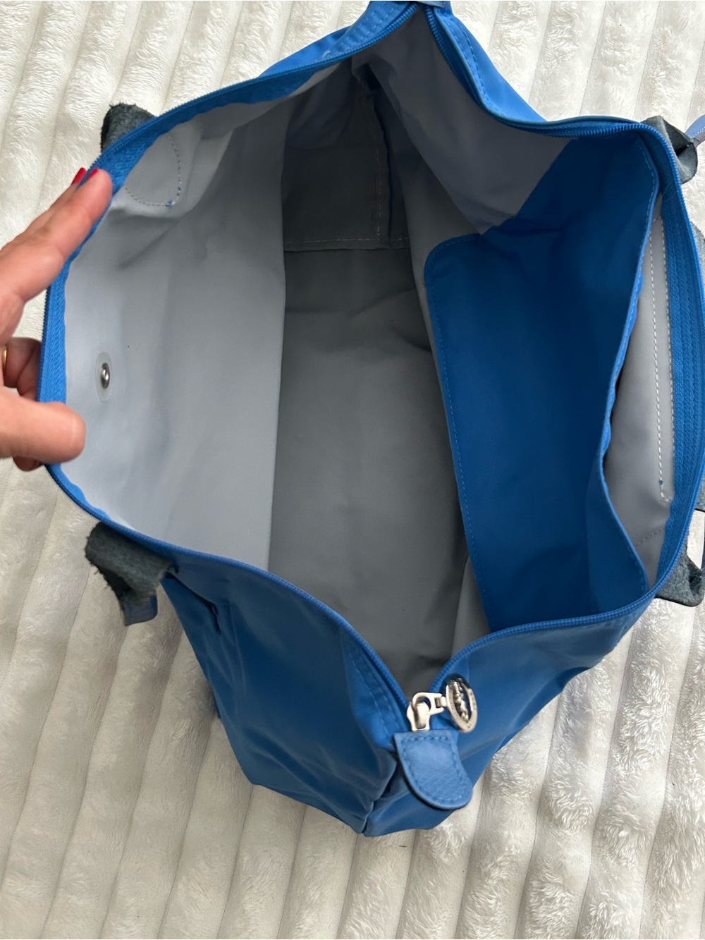 Longchamp Medium Le Pliage Blue Nylon Tote - Picture 8 of 12